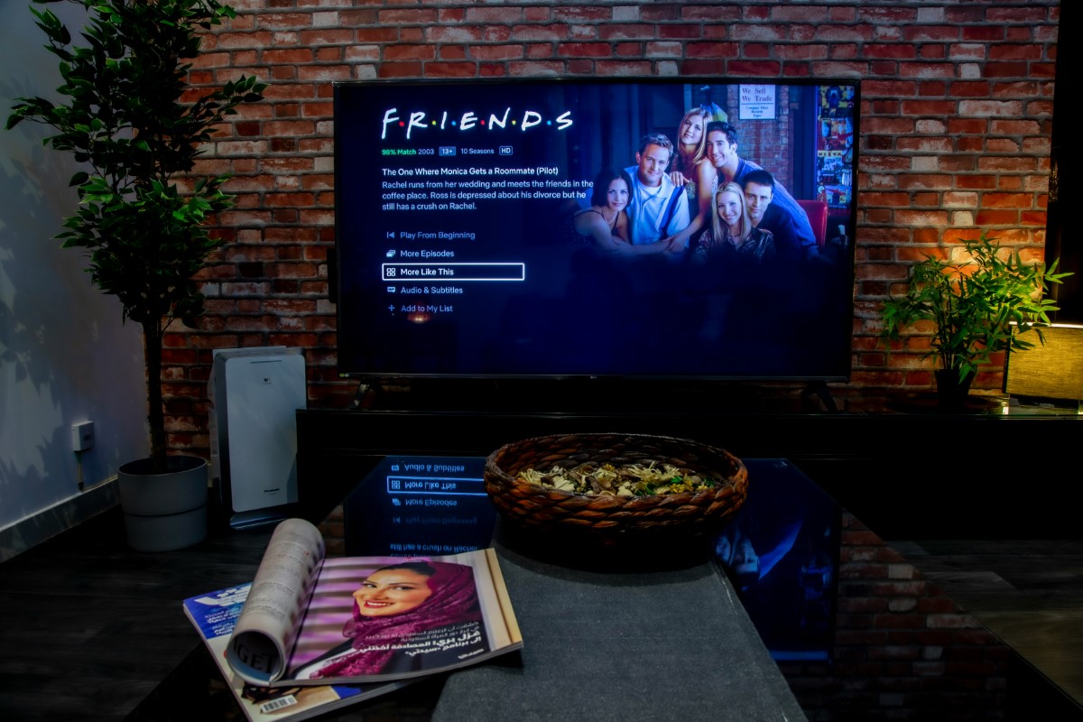 serie-version-original-ingles (Personalizado) Pantalla de televisión son serie Friends en versión origional